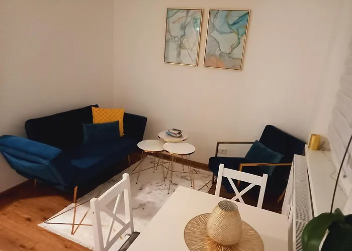 Lauro Apartment